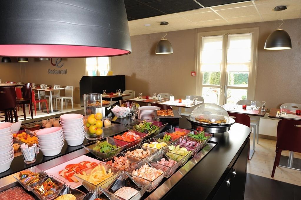 Kyriad Niort - La Creche Restaurant billede